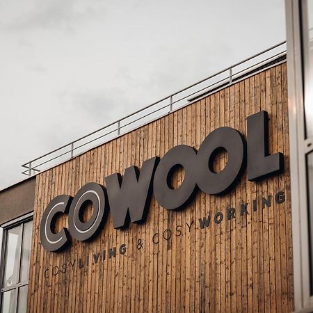 Cowool Cergy Aparthotel Exteriör bild