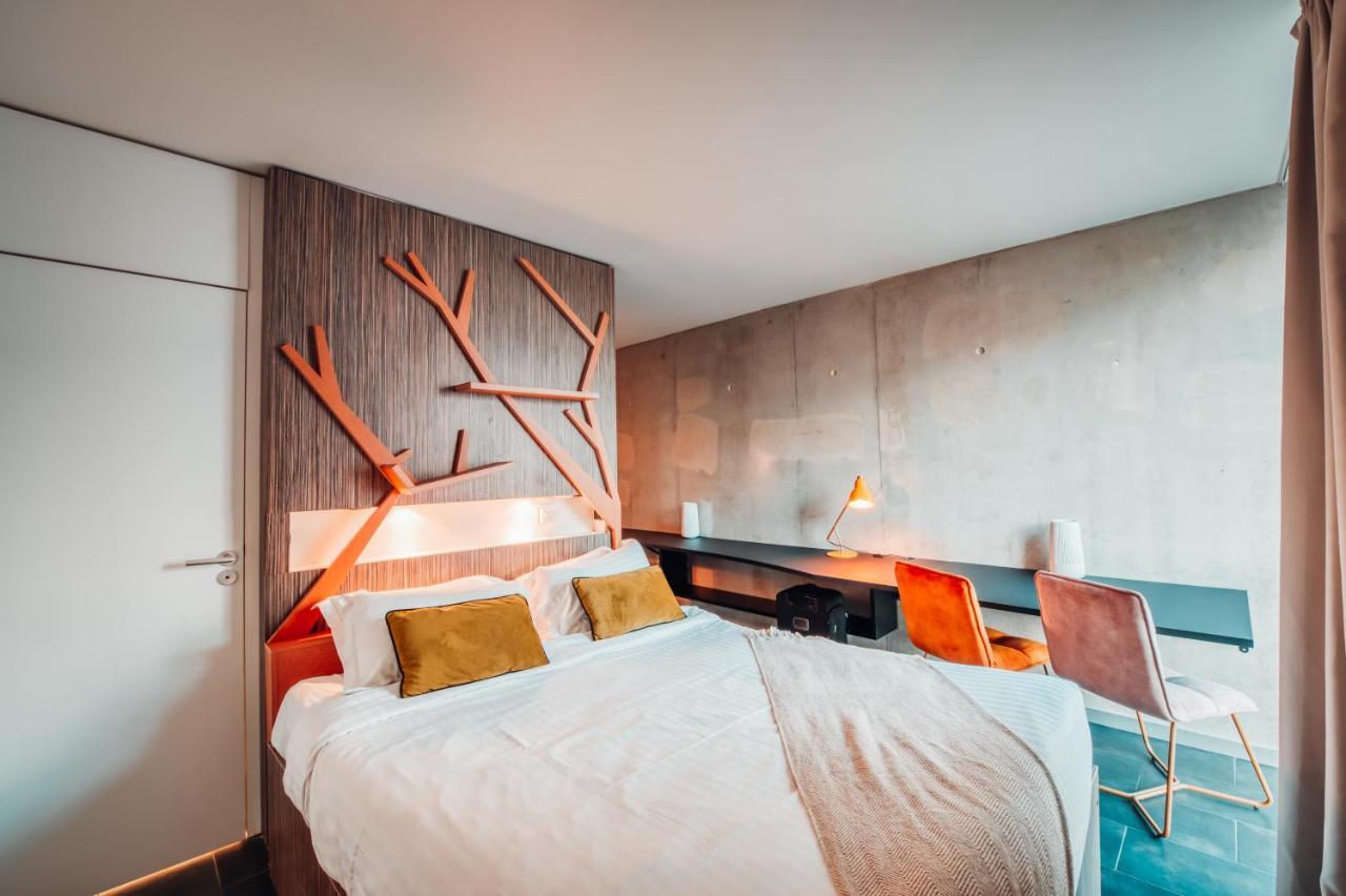 Cowool Cergy Aparthotel Exteriör bild
