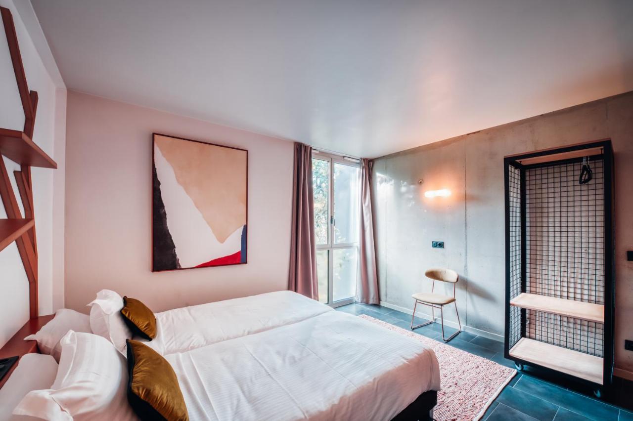 Cowool Cergy Aparthotel Exteriör bild