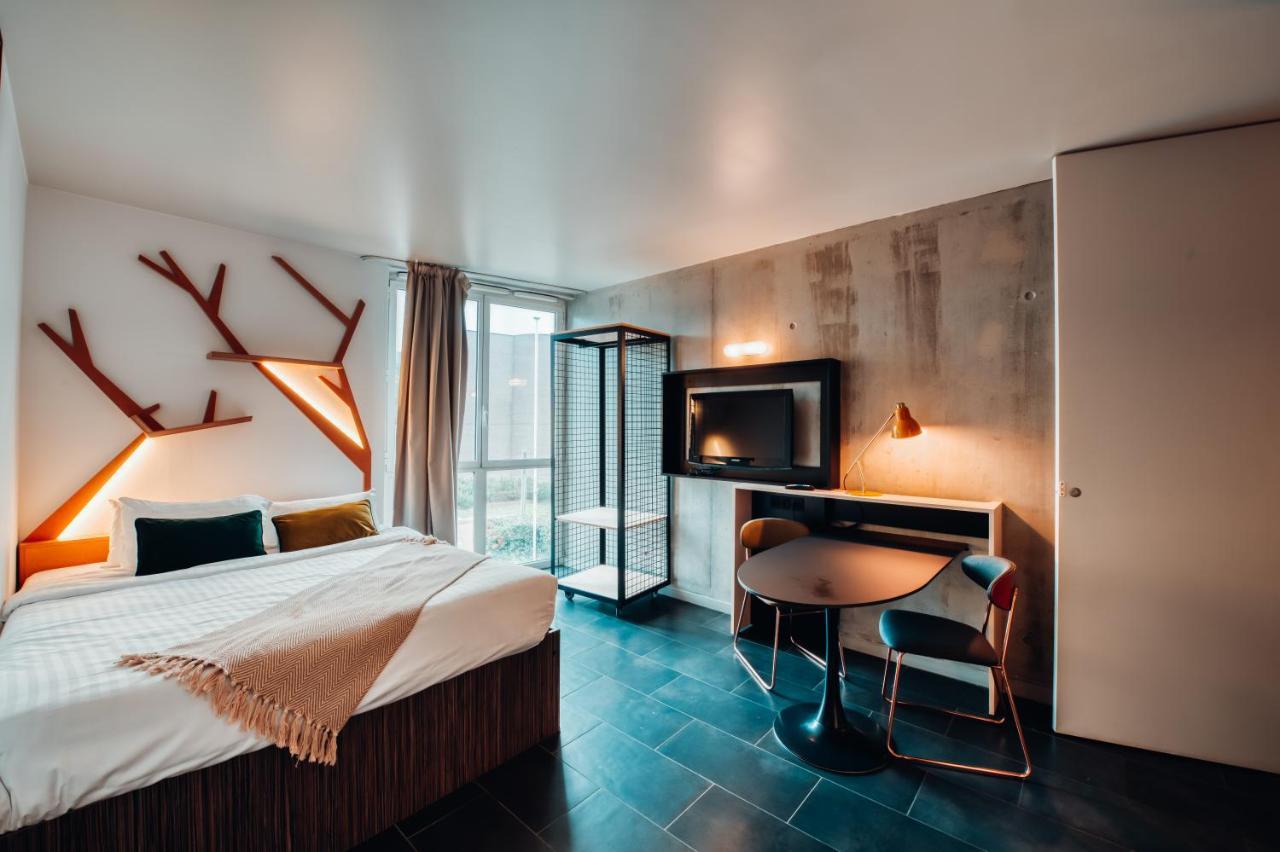 Cowool Cergy Aparthotel Exteriör bild
