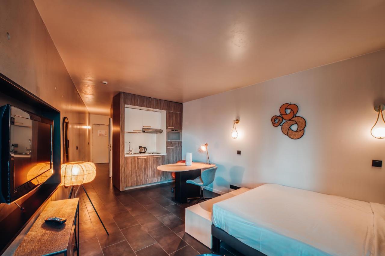 Cowool Cergy Aparthotel Exteriör bild